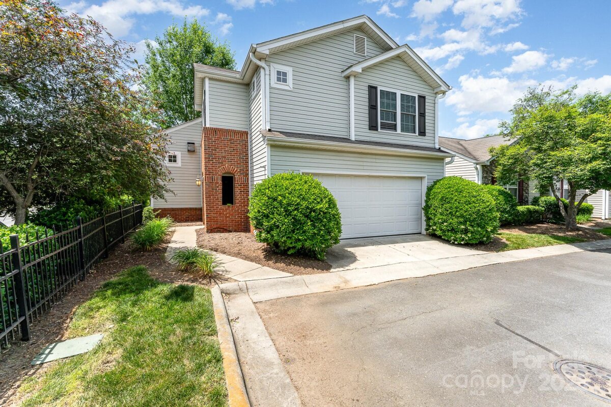8734 Meadowmont View Drive, Charlotte, NC 28269, MLS # 4254074
