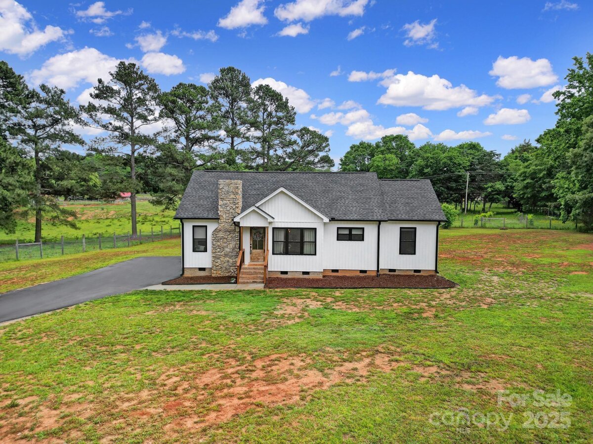 456 Rainbow Circle, Clover, SC 29710, MLS # 4254282