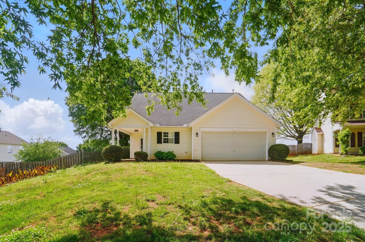 9711 Castle Terrace Court, Charlotte, NC 28215, MLS # 4254793