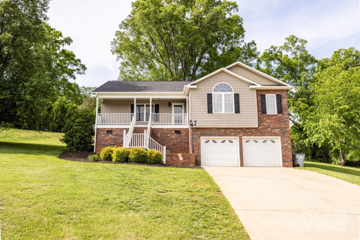2139 Olde Farm Road, Hudson, NC 28638, MLS # 4255188