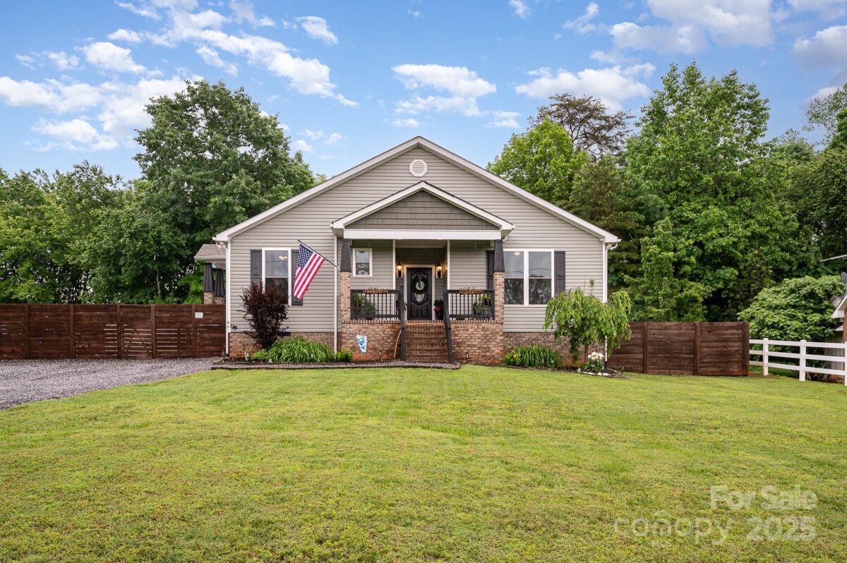 5252 Ramblewoods Avenue, Claremont, NC 28610, MLS # 4255233