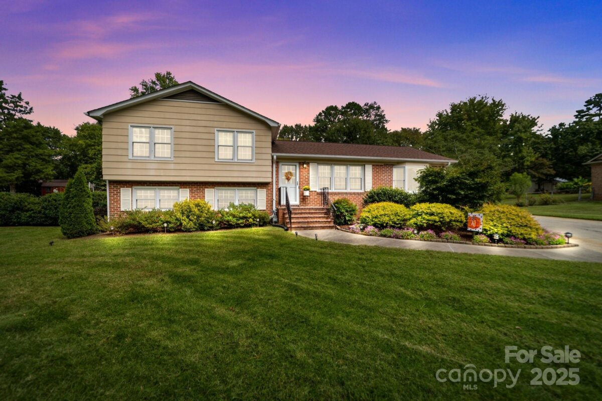 206 Cedarwood Drive, Salisbury, NC 28147, MLS # 4255398
