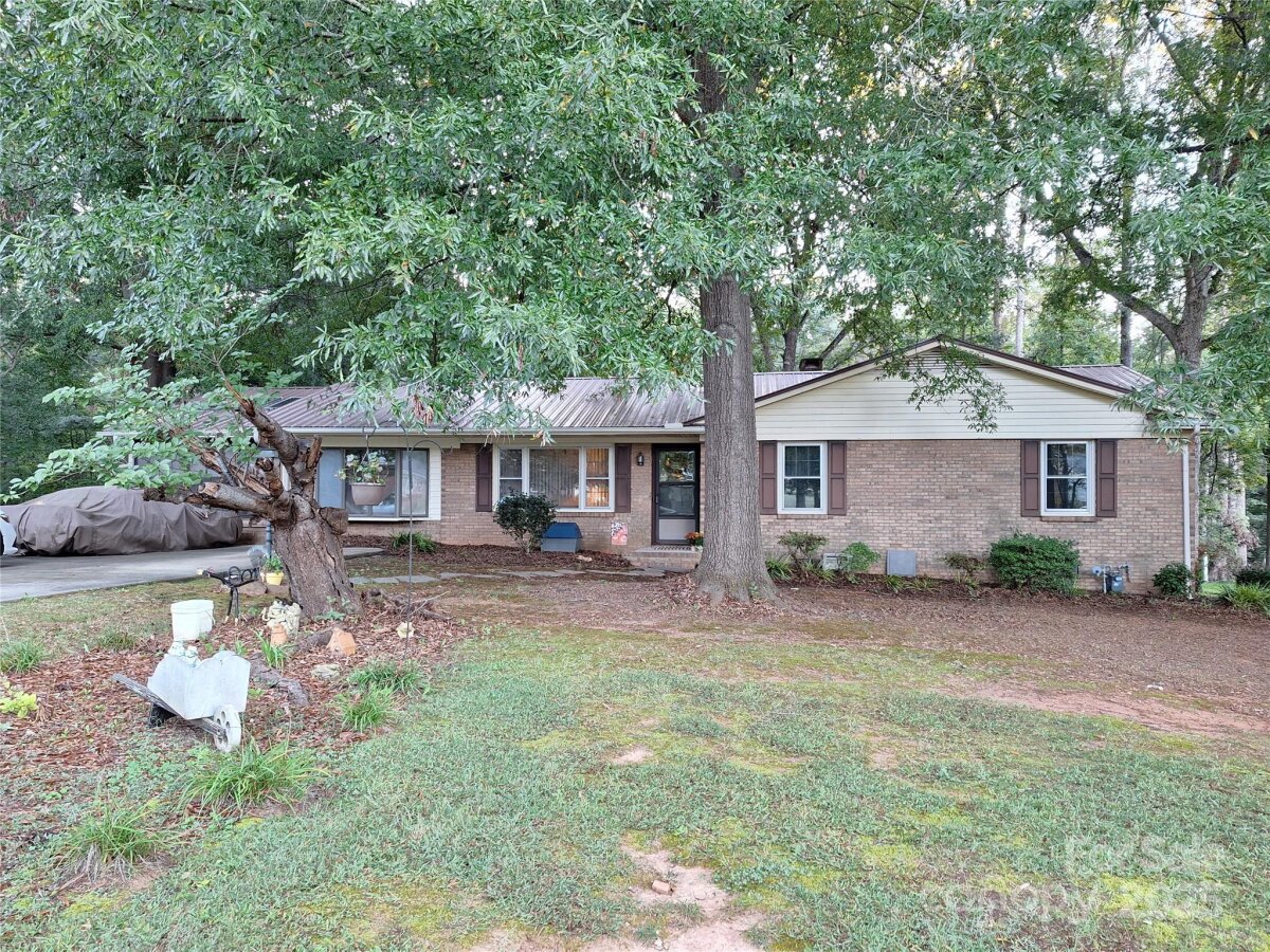 213 Del Vista Drive, Lexington, NC 27292, MLS # 4255435