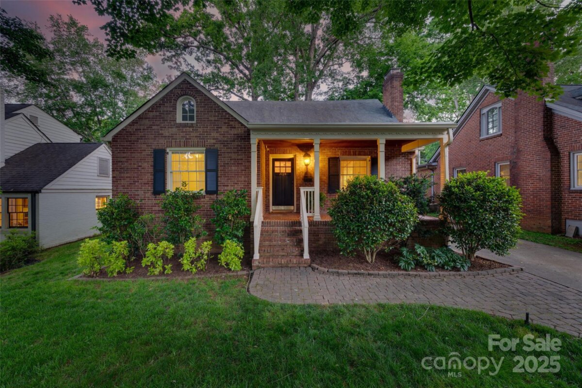 2124 Chambwood Drive, Charlotte, NC 28205, MLS # 4255498