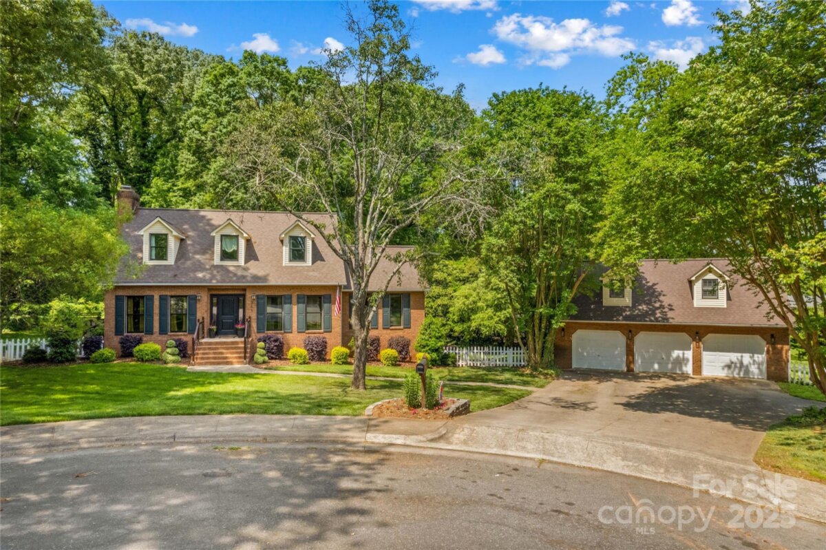 341 N Mulberry Street, Statesville, NC 28677, MLS # 4255510