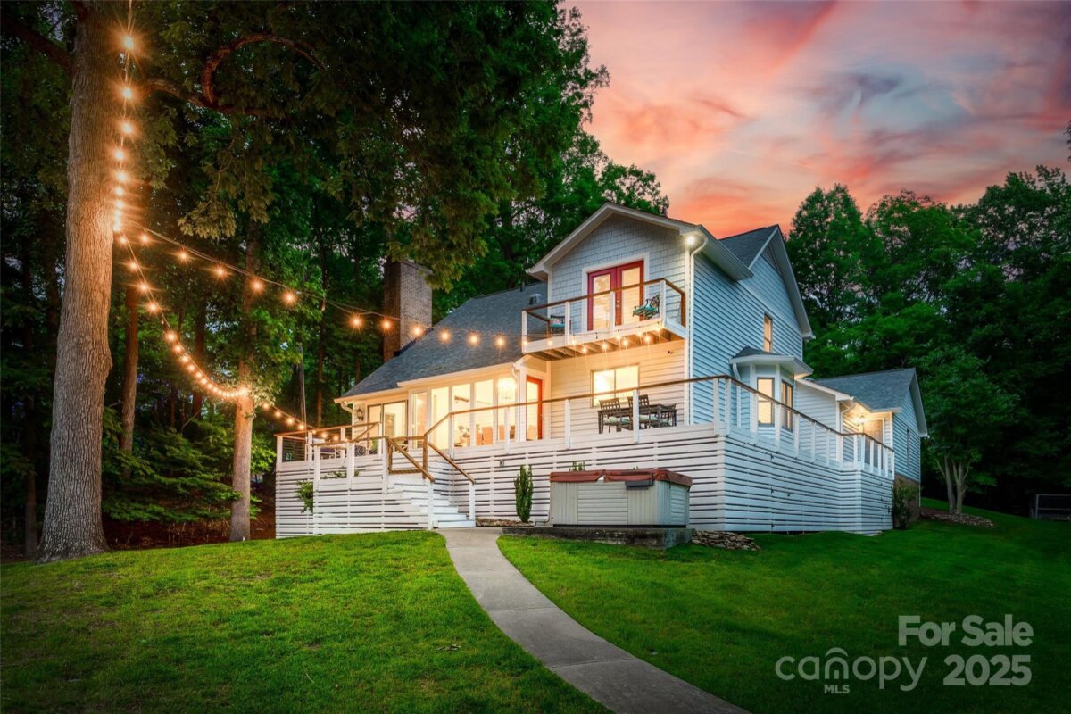 18028 Broken Woods Road, Charlotte, NC 28278, MLS # 4255831