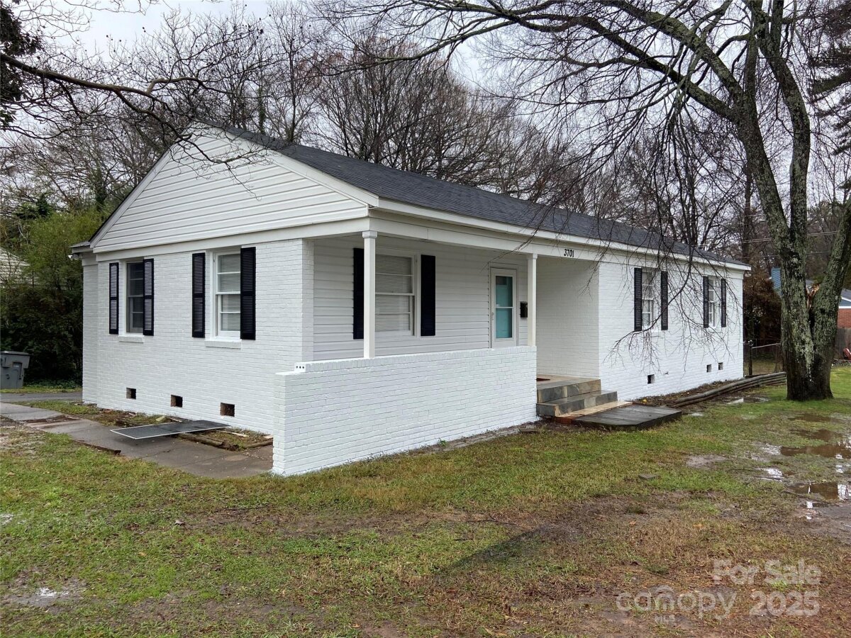3701 Tipperary Place, Charlotte, NC 28215, MLS # 4255972