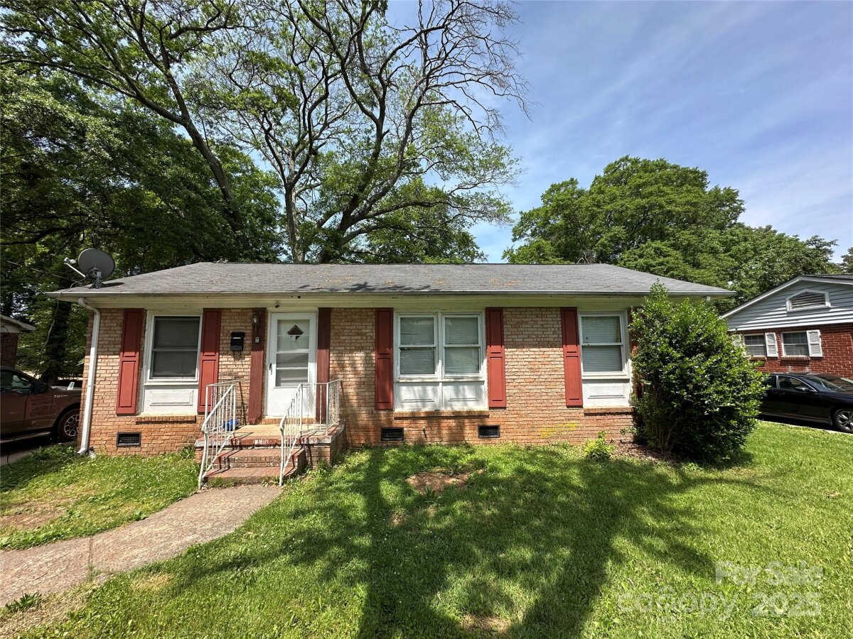3720 Blandwood Drive, Charlotte, NC 28217, MLS # 4256319