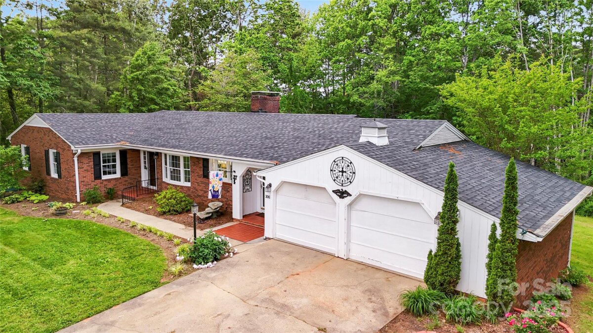 200 Woodside Drive, Morganton, NC 28655, MLS # 4256591