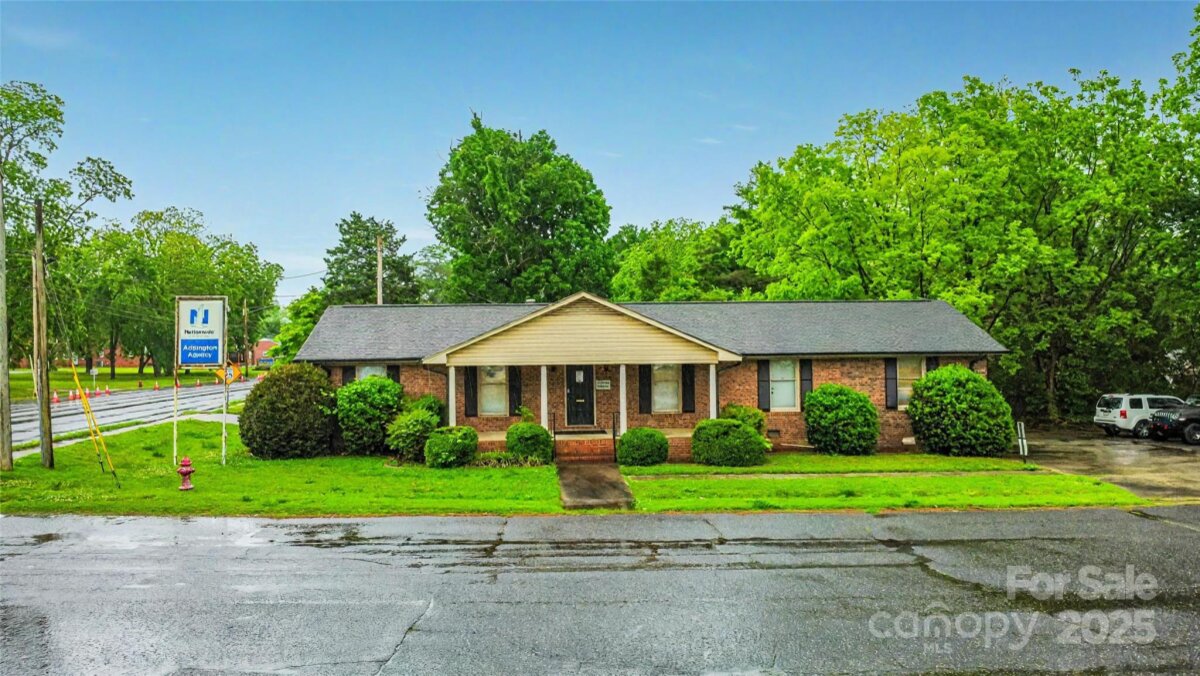 413 W Trade Street, Dallas, NC 28034, MLS # 4256880