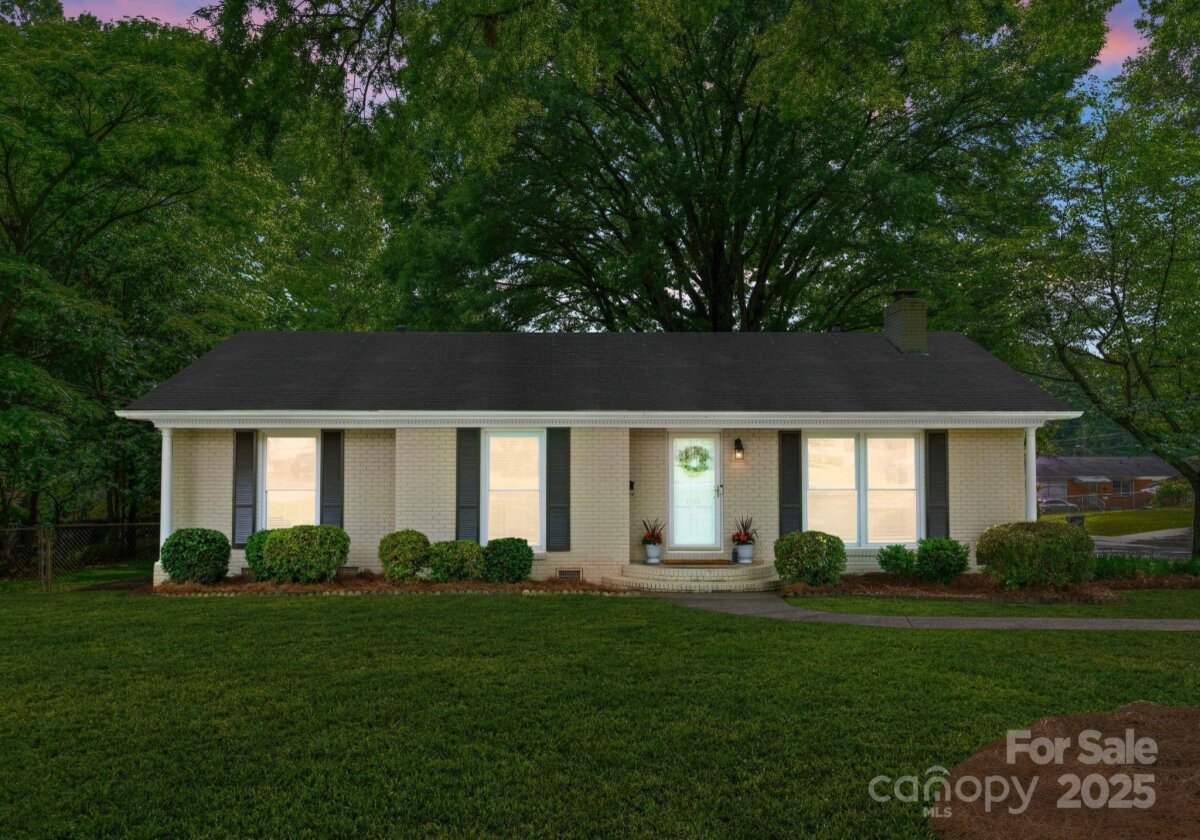 1700 Emerywood Drive, Charlotte, NC 28210, MLS # 4257039