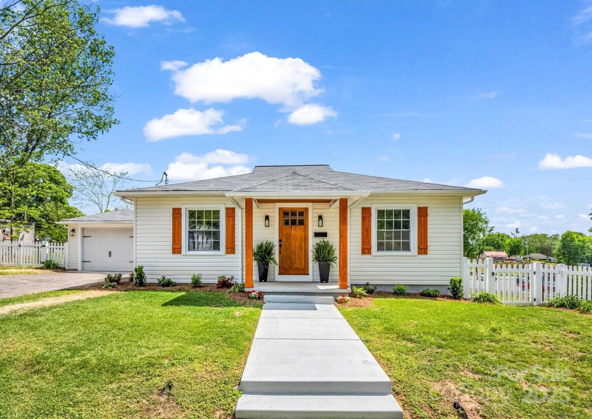 411 W Sycamore Street, Lincolnton, NC 28092, MLS # 4257248