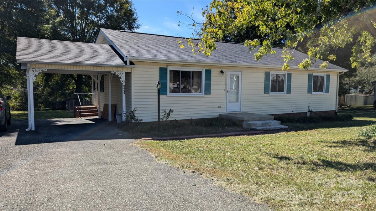 824 S Laurel Street, Lincolnton, NC 28092, MLS # 4257372