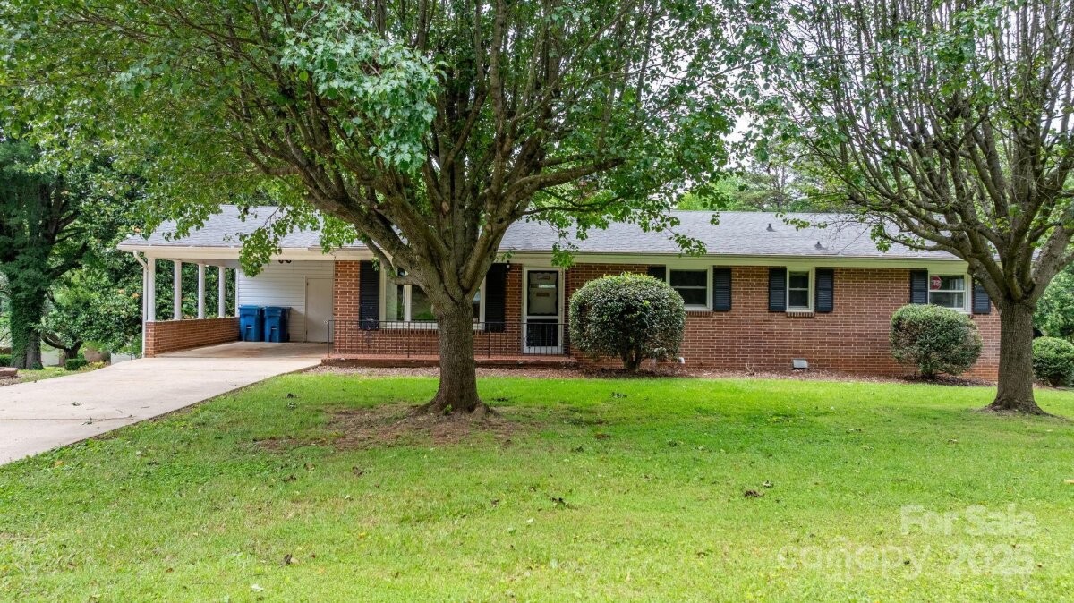 1753 28th Street, Hickory, NC 28601, MLS # 4257790