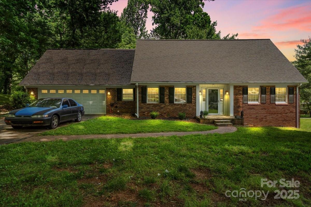 2701 Castes Drive, Pfafftown, NC 27040, MLS # 4258315