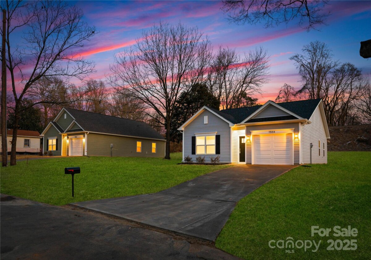 1129 Thayer Glen Court, Charlotte, NC 28213, MLS # 4258868
