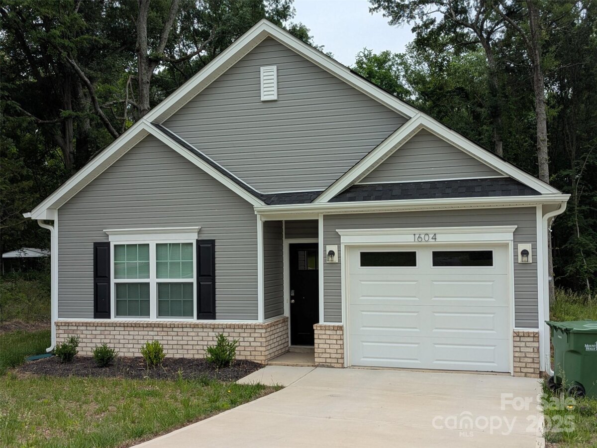 1604 N Main Street, Mount Holly, NC 28120, MLS # 4258910