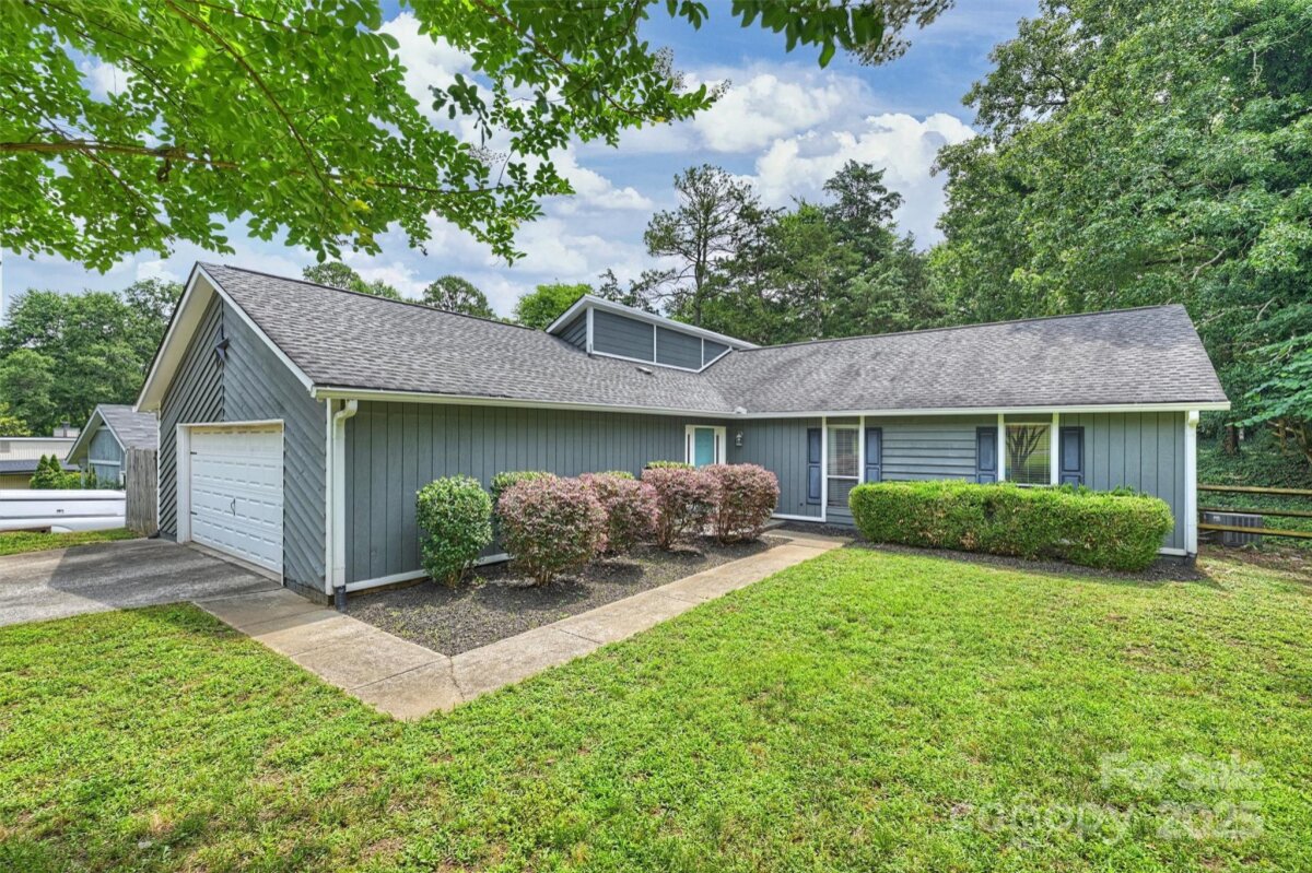 11619 Rimrock Canyon Drive, Charlotte, NC 28226, MLS # 4259033