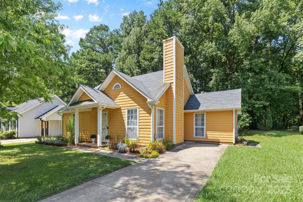 6201 Sunbridge Court, Charlotte, NC 28269, MLS # 4259061