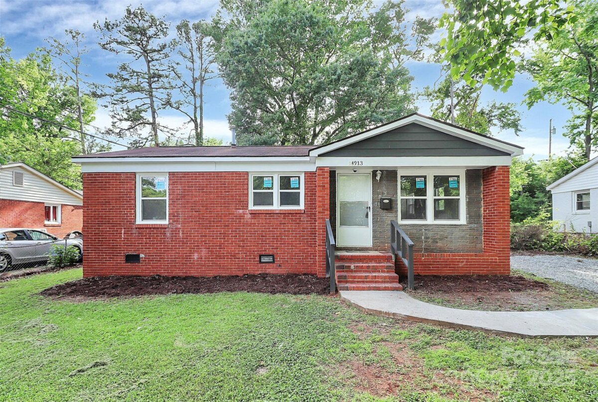 4913 Winchester Street, Charlotte, NC 28208, MLS # 4259089