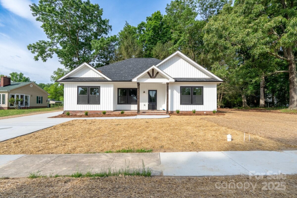 315 W Hoke Street, Landis, NC 28088, MLS # 4259247