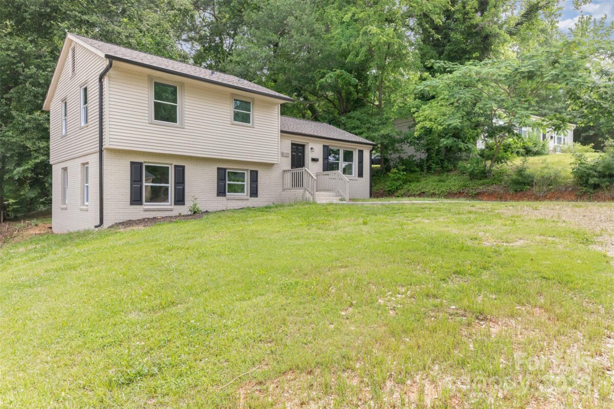 3121 Revolution Park Drive, Charlotte, NC 28217, MLS # 4259283