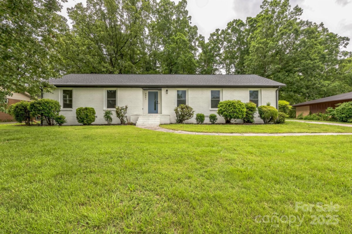 6641 Pawnee Drive, Charlotte, NC 28214, MLS # 4259308
