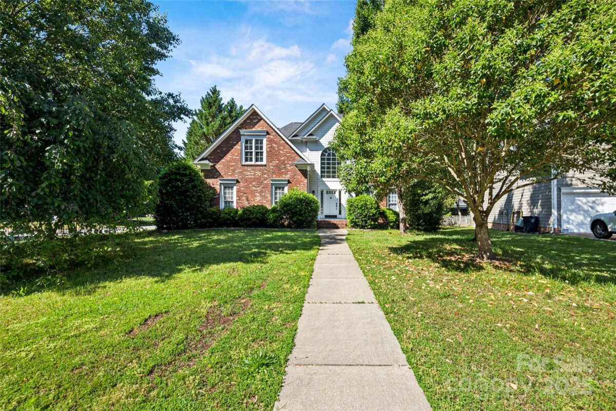 17101 Windy Oaks Court, Cornelius, NC 28031, MLS # 4259367