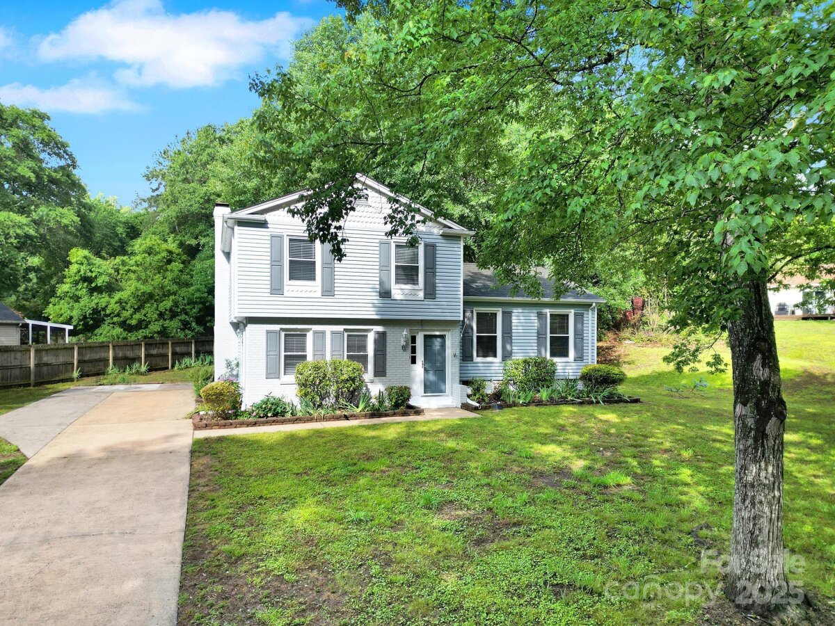 8514 Timber Crest Circle, Charlotte, NC 28226, MLS # 4259385