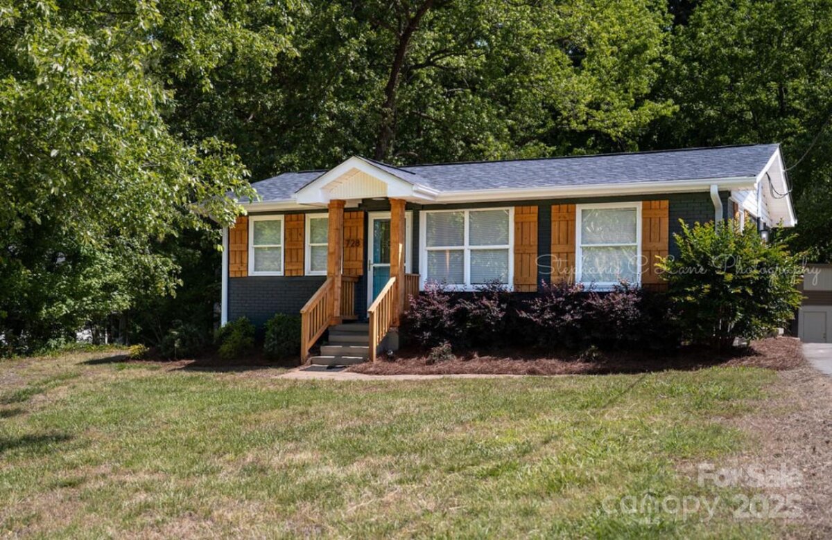 728 Morningside Drive, Mount Holly, NC 28120, MLS # 4259449