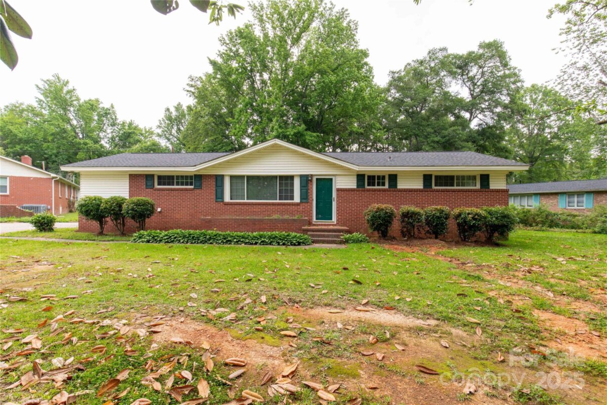 405 N Woodland Drive, Lancaster, SC 29720, MLS # 4259493
