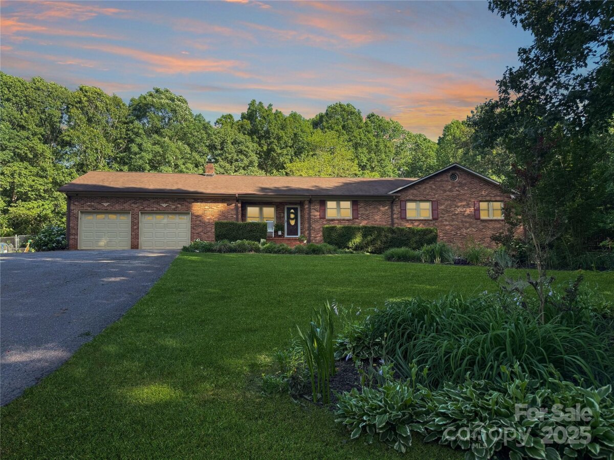 4916 Leepers Creek Road, Maiden, NC 28650, MLS # 4259882