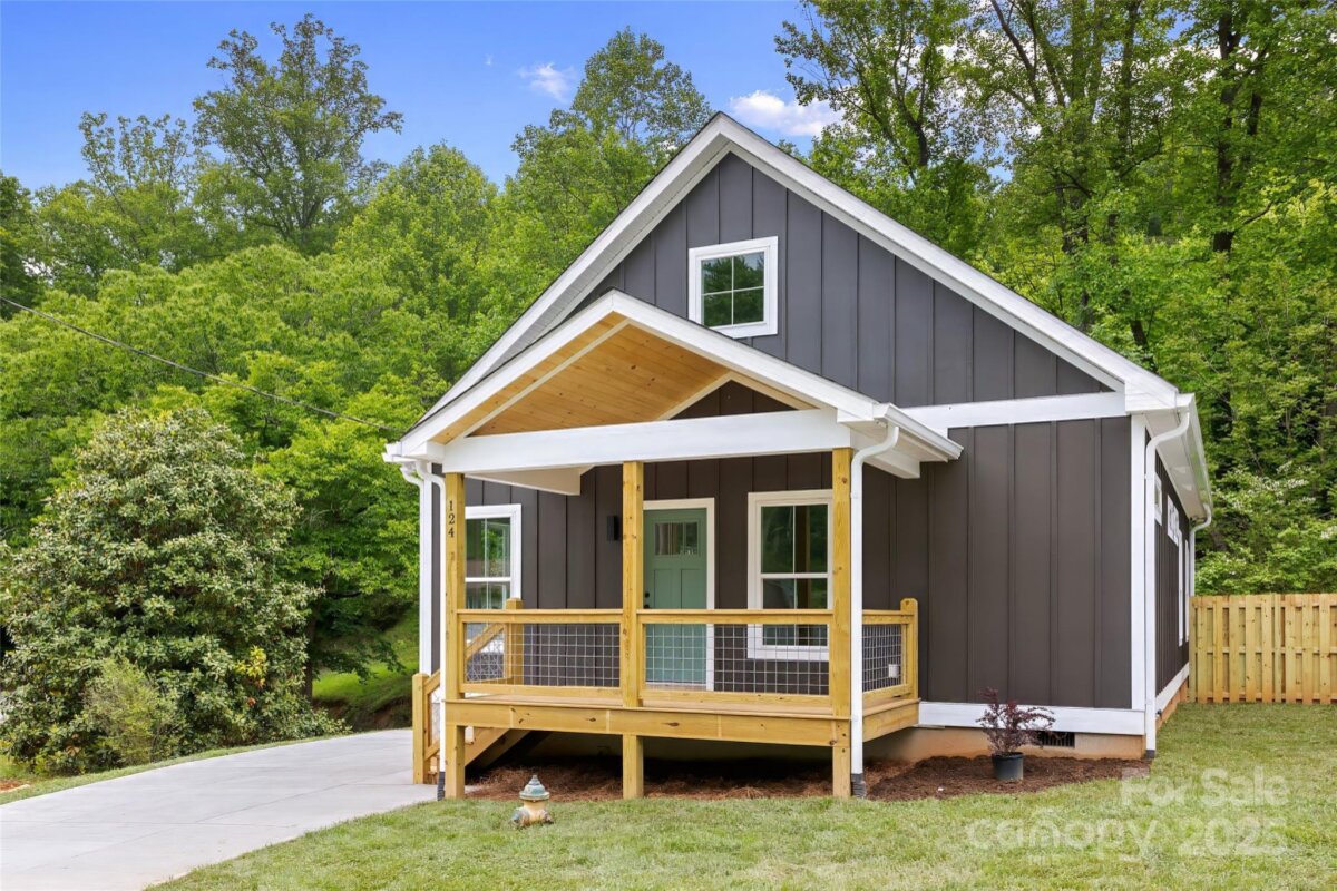 124 W Orchard Street, Old Fort, NC 28762, MLS # 4259935