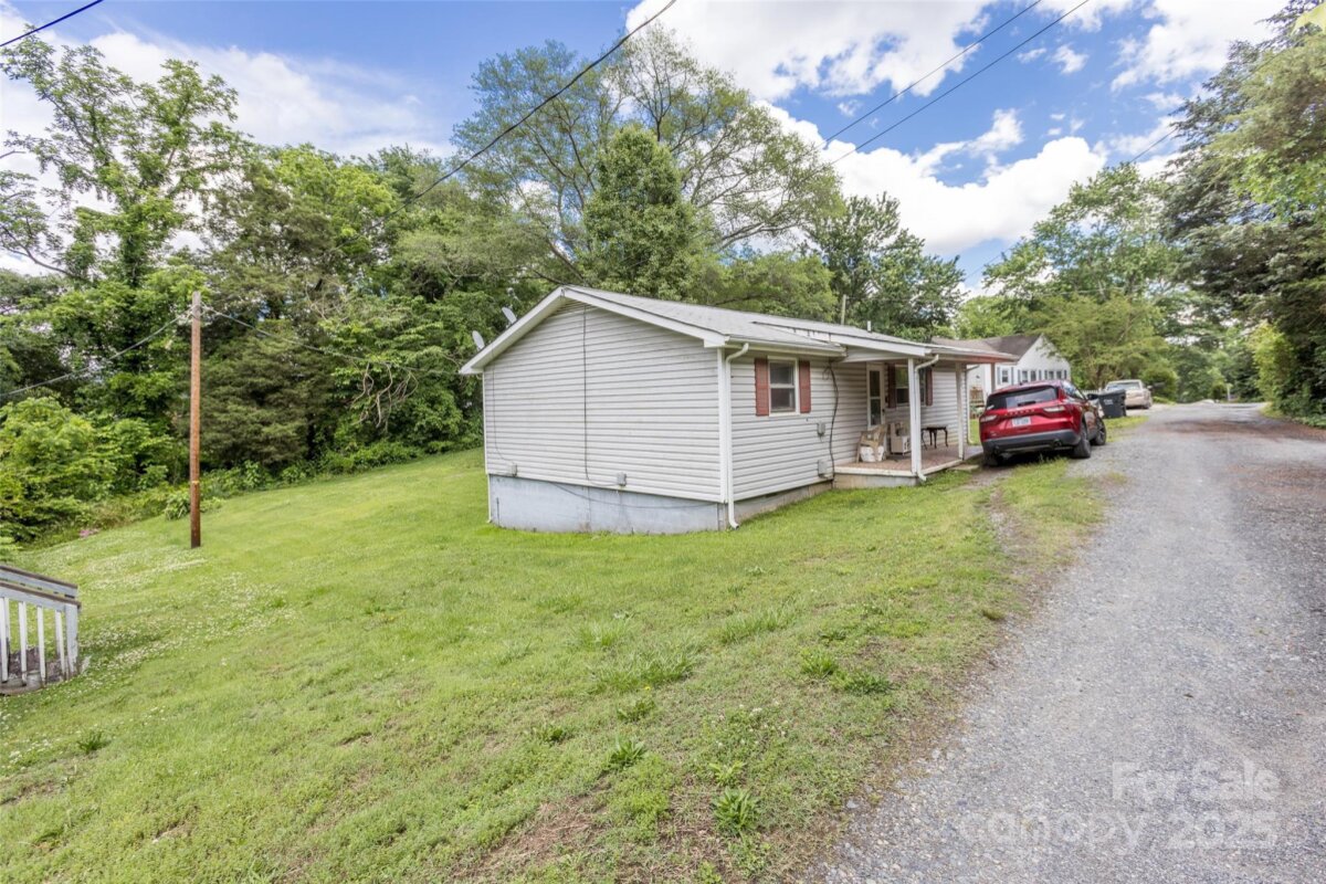 100 Lanier Street, Mount Holly, NC 28120, MLS # 4260018