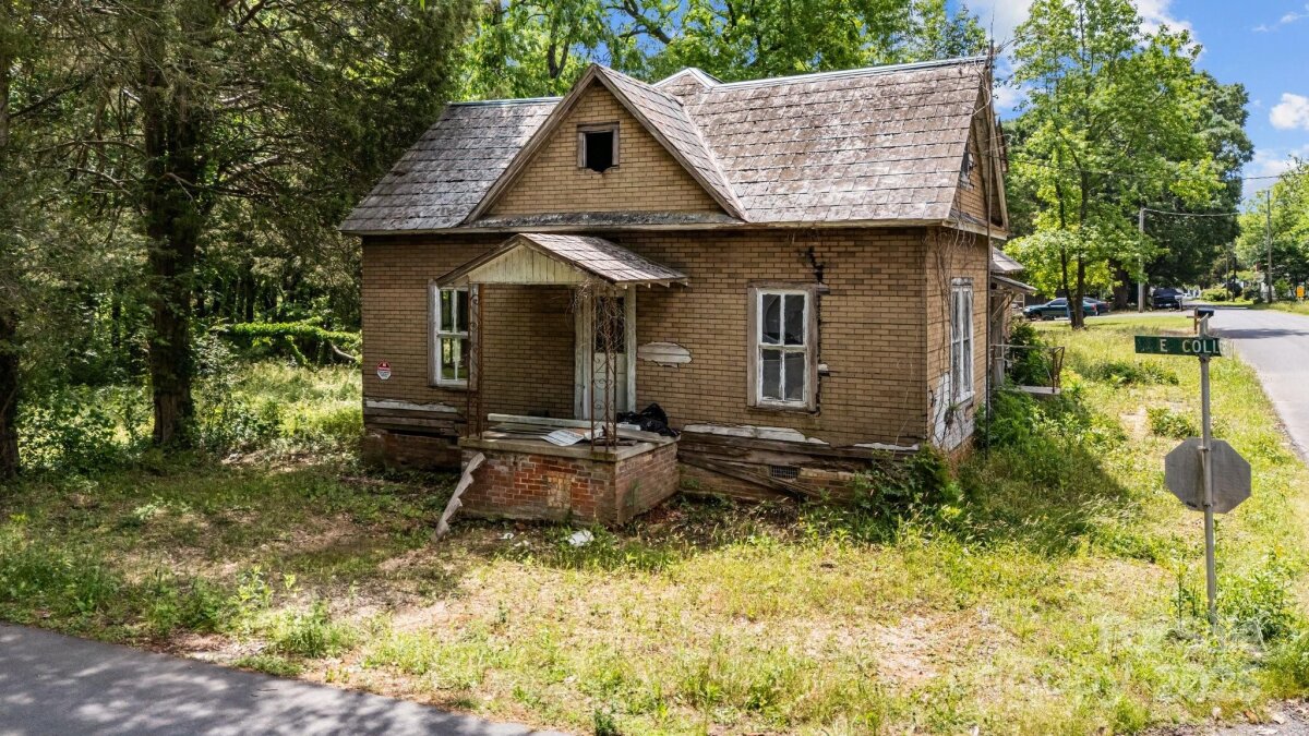 203 E College Street, Star, NC 27356, MLS # 4260308