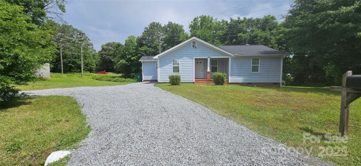 2820 Bellhaven Circle, Charlotte, NC 28214, MLS # 4260517