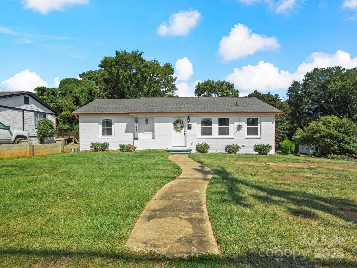 2633 N Old North Sharon Amity Road, Charlotte, NC 28205, MLS # 4260580