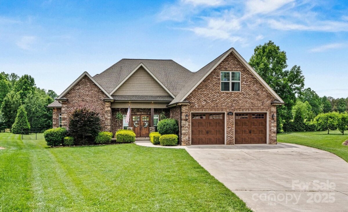 5163 Meadow Park Lane, Hickory, NC 28602, MLS # 4260618