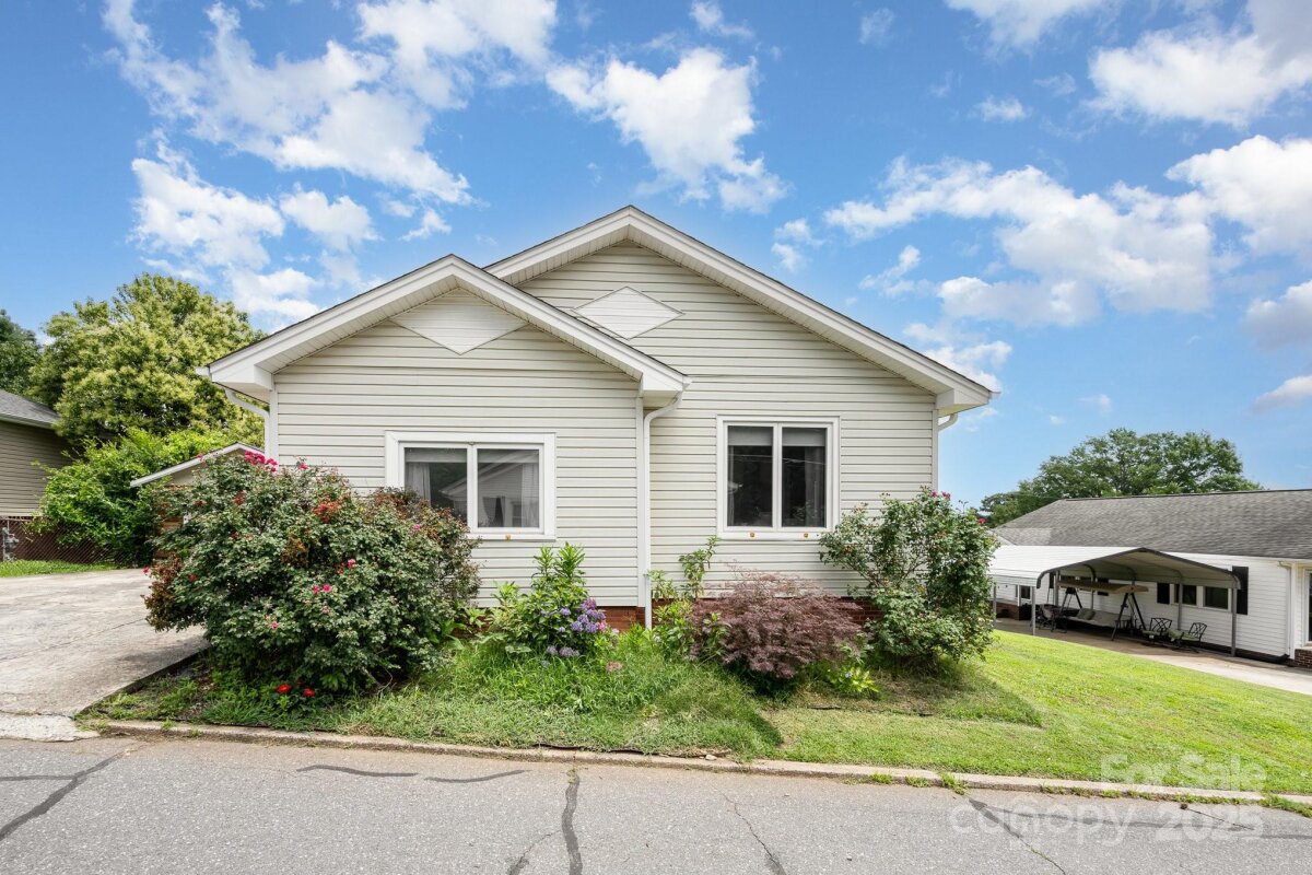 380 Woodlawn Avenue, Cramerton, NC 28032, MLS # 4260677