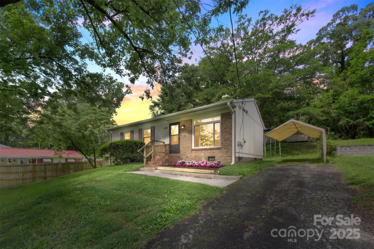 1075 Parkview Drive, Gastonia, NC 28054, MLS # 4260732