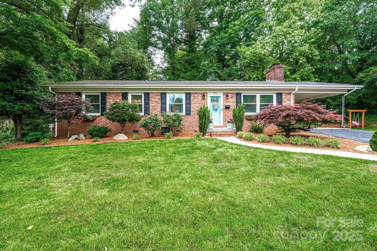 1571 10th Street Place, Hickory, NC 28601, MLS # 4260734