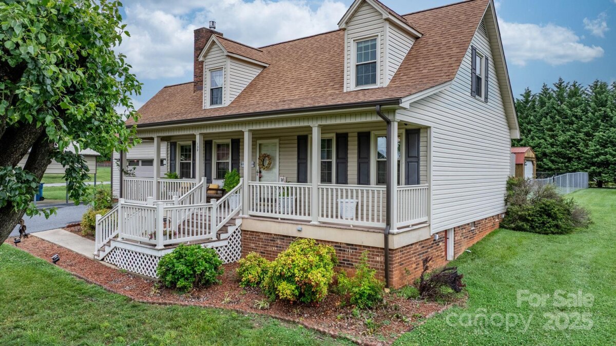 139 Pleasant Garden Drive, Taylorsville, NC 28681, MLS # 4260984