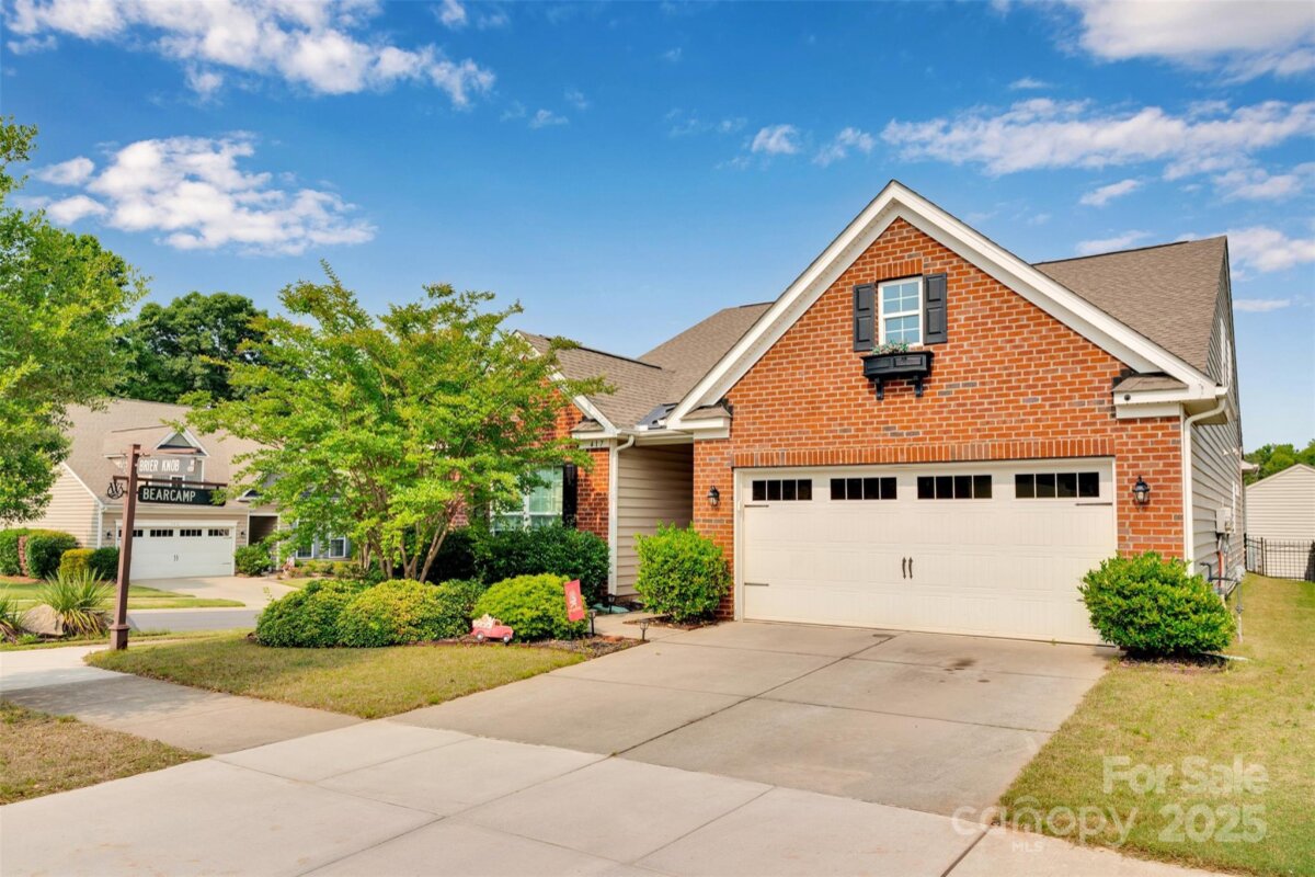 417 Brier Knob Drive, Fort Mill, SC 29715, MLS # 4261100