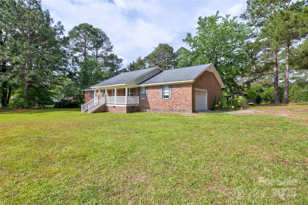 589 White Pines Circle, Camden, SC 29020, MLS # 4261352