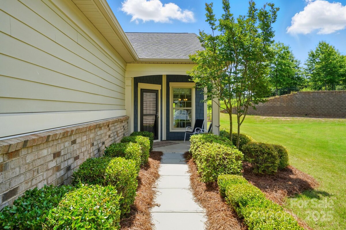 258 Cherrytree Drive, Fort Mill, SC 29715, MLS # 4261515
