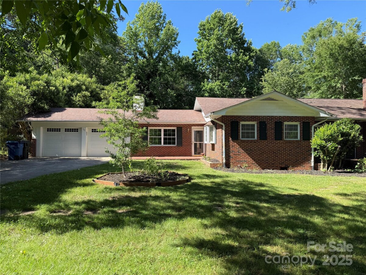 121 33rd Avenue, Hickory, NC 28601, MLS # 4262622