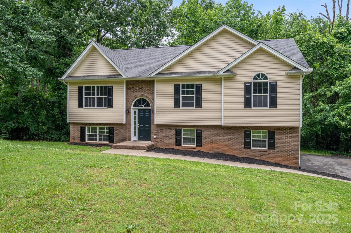 1520 28th Street, Hickory, NC 28602, MLS # 4262661