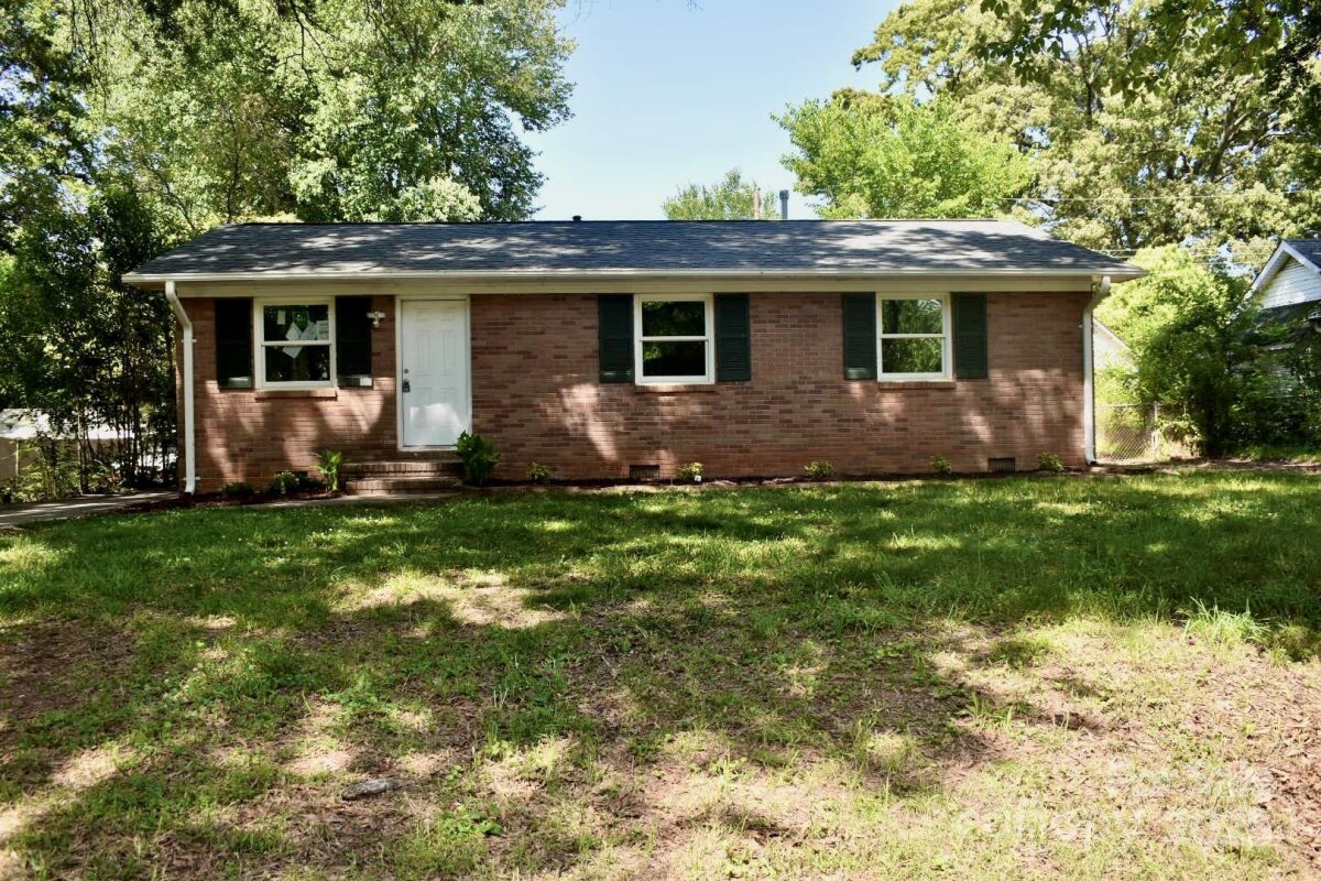 4209 Donnybrook Place, Charlotte, NC 28205, MLS # 4262830