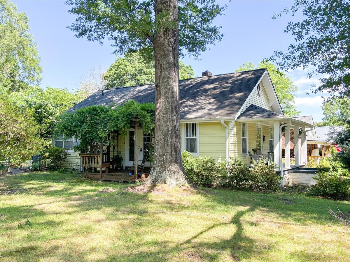 436 8th Avenue Drive, Hickory, NC 28601, MLS # 4263156