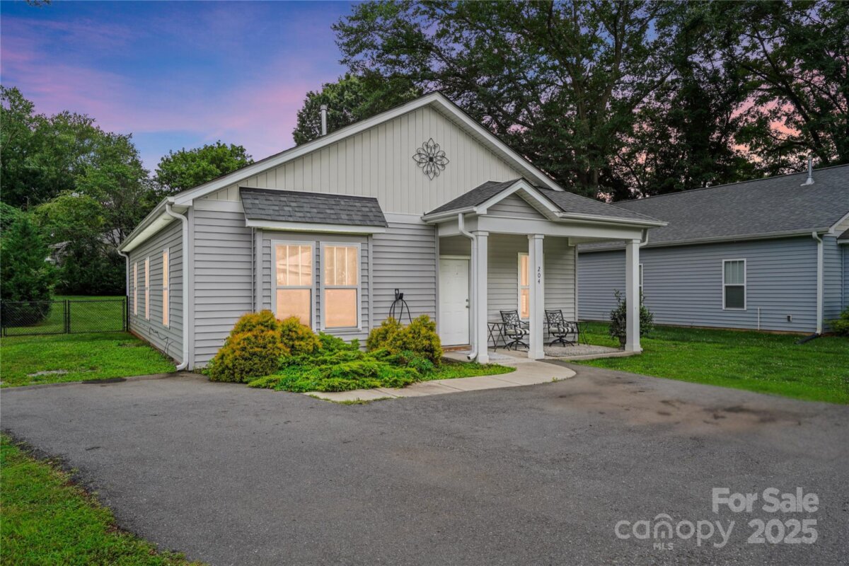 204 Craig Street, Mount Holly, NC 28120, MLS # 4263380